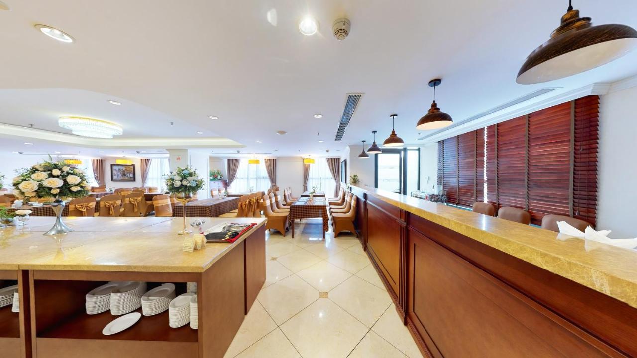 Cau Giay Hotel - By Bay Luxury Hanoi Esterno foto
