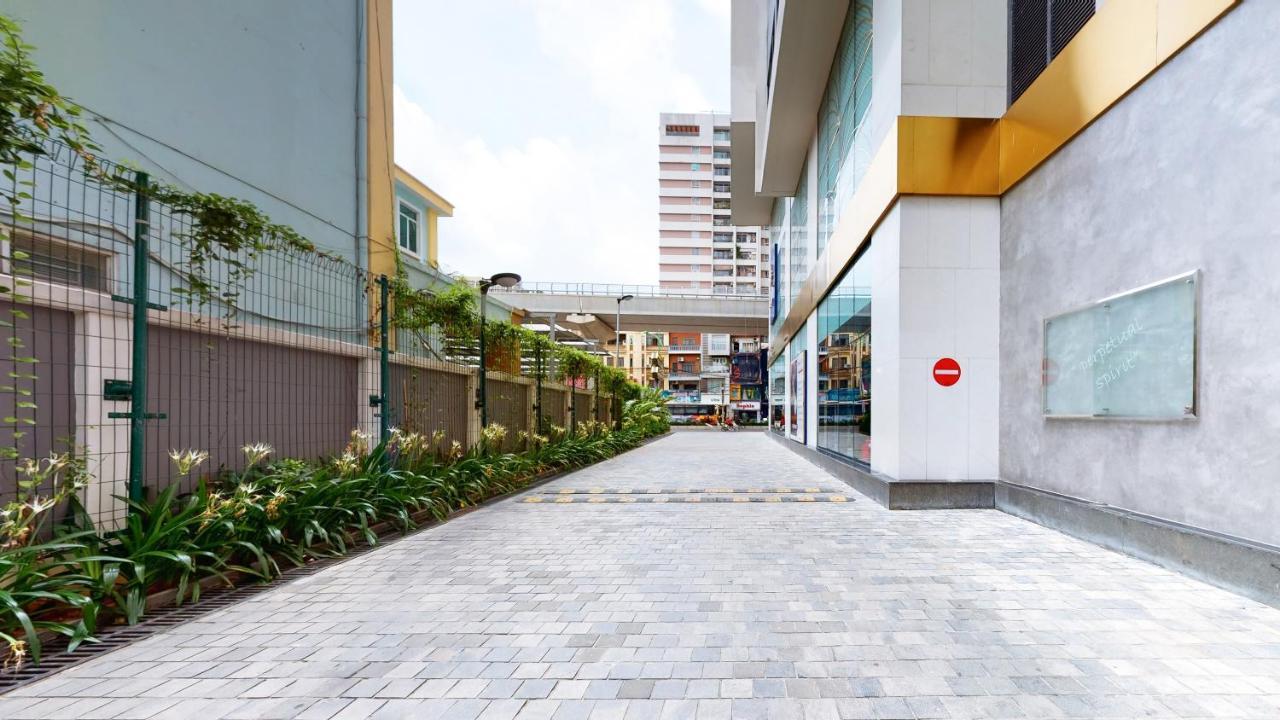 Cau Giay Hotel - By Bay Luxury Hanoi Esterno foto