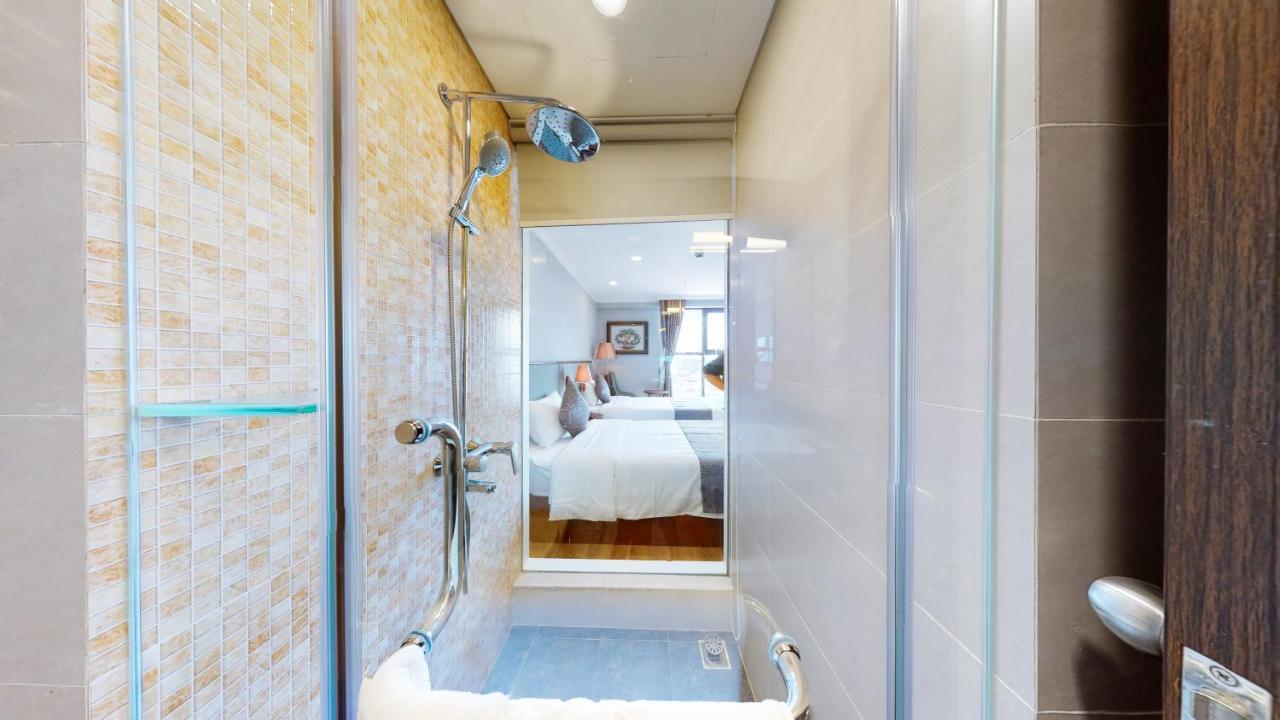 Cau Giay Hotel - By Bay Luxury Hanoi Esterno foto